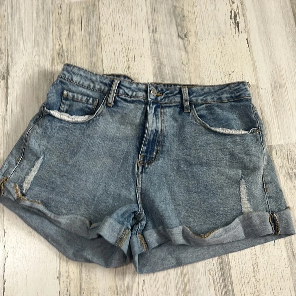 We Wore What Denim Shorts Size 28 - Picture 4 of 11